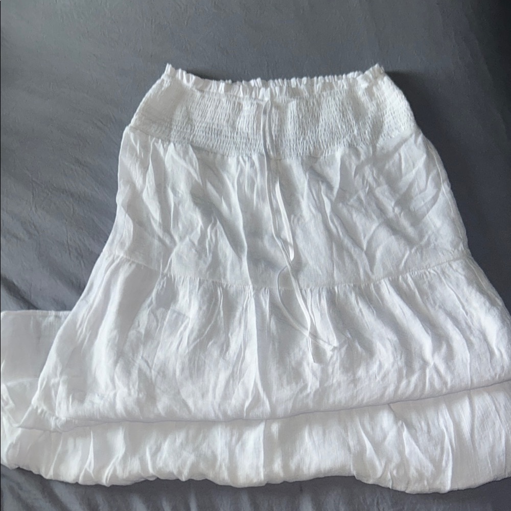 Elegant White Women's Skirt